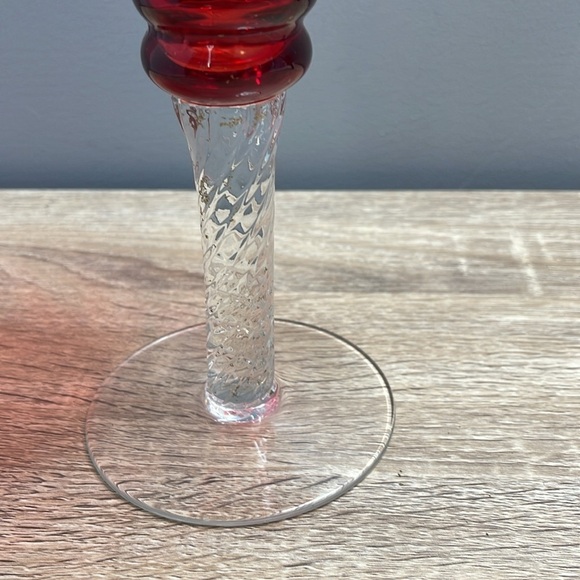 Elegant Red Glass Goblet Candle Holder - Picture 3 of 8